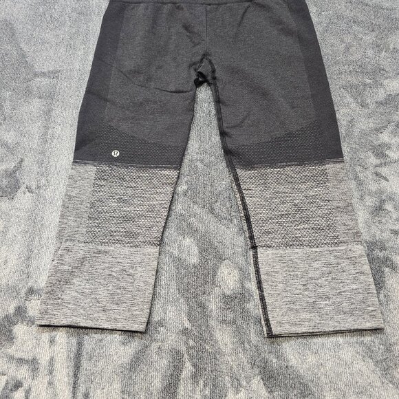 Lululemon Seamlessly Street Crop Heathered Black Leggings Mid-Rise Womens Size 6 - Picture 3 of 11